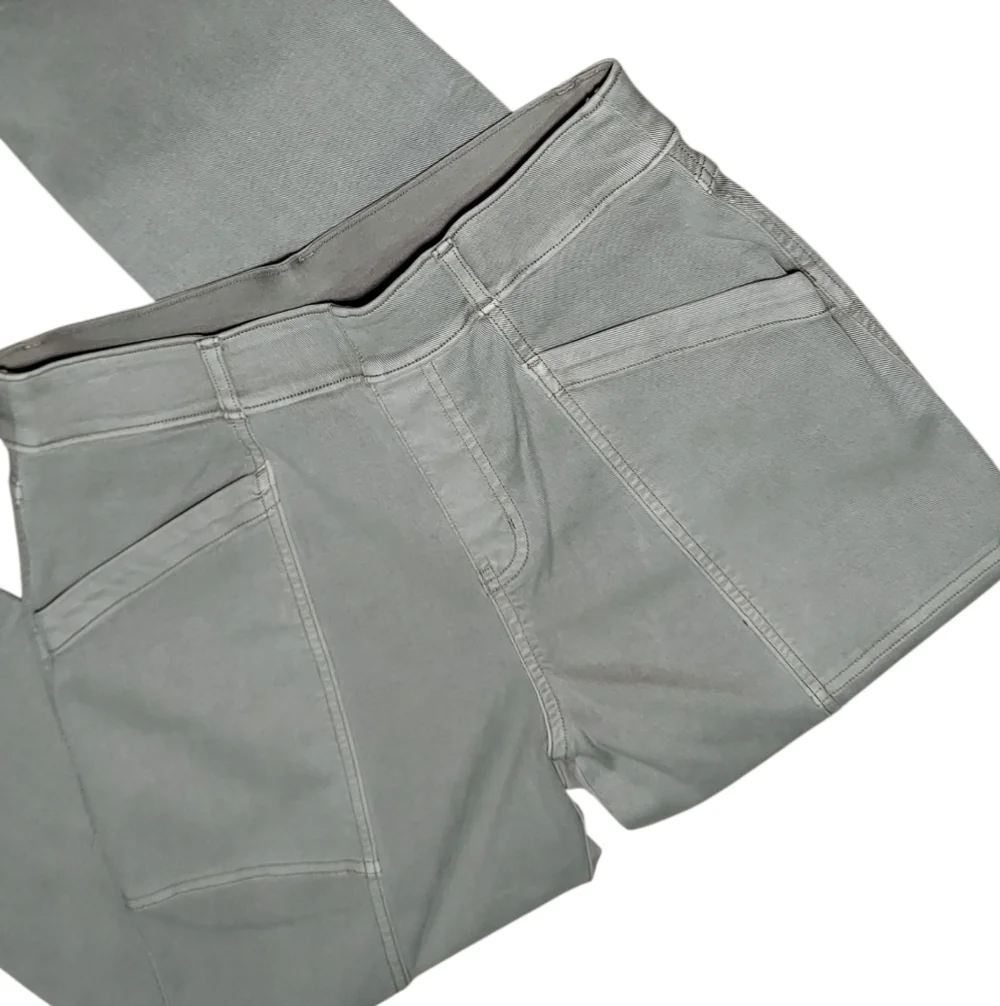 EUC Spanx Stretch Twill Straight Leg Pant Olive Oil Medium